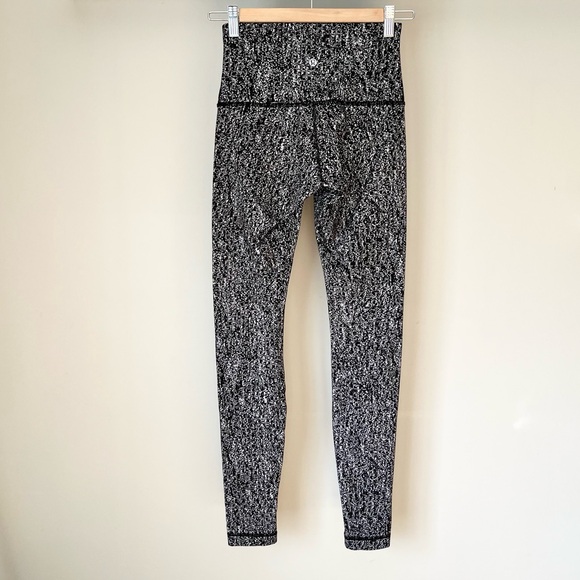 Lululemon EUC Wunder Under Pant (Hi-Rise)
Luon Suited Jacquard Black White - Picture 5 of 14